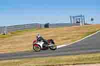 donington-no-limits-trackday;donington-park-photographs;donington-trackday-photographs;no-limits-trackdays;peter-wileman-photography;trackday-digital-images;trackday-photos